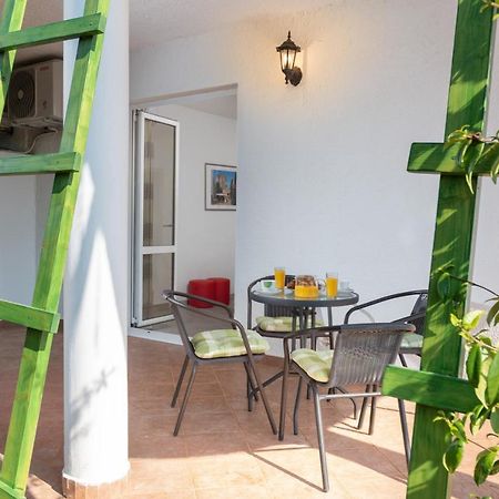 Apartments Oliva Poreč Buitenkant foto