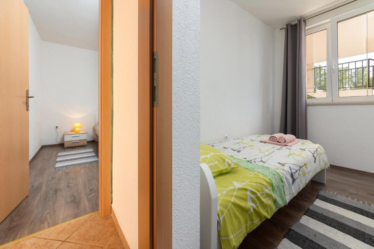 Apartments Oliva Poreč Buitenkant foto