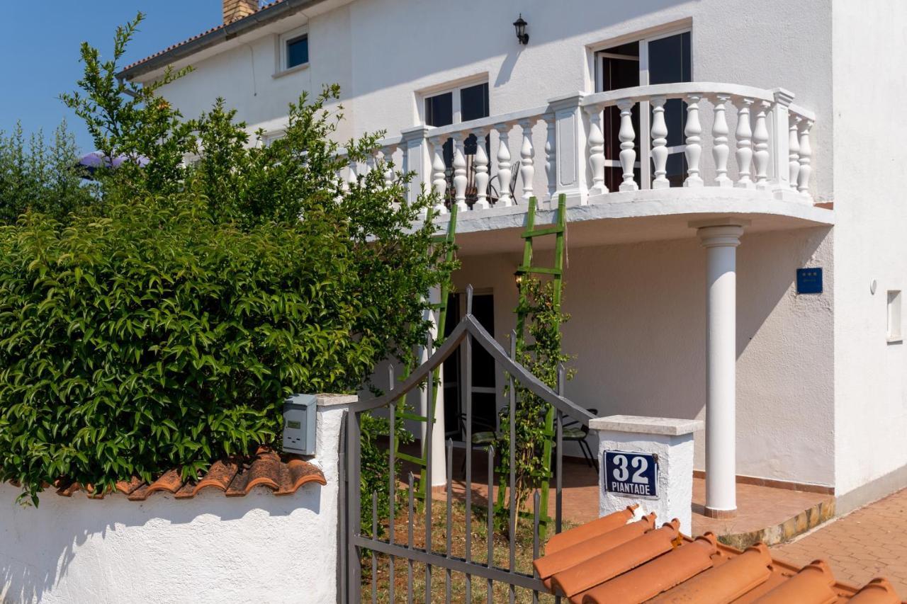 Apartments Oliva Poreč Buitenkant foto