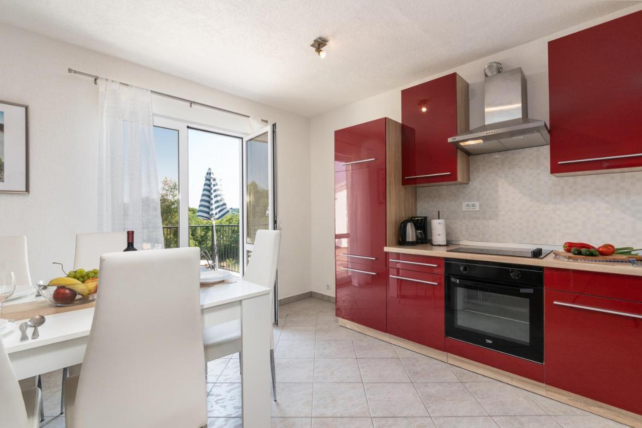 Apartments Oliva Poreč Buitenkant foto